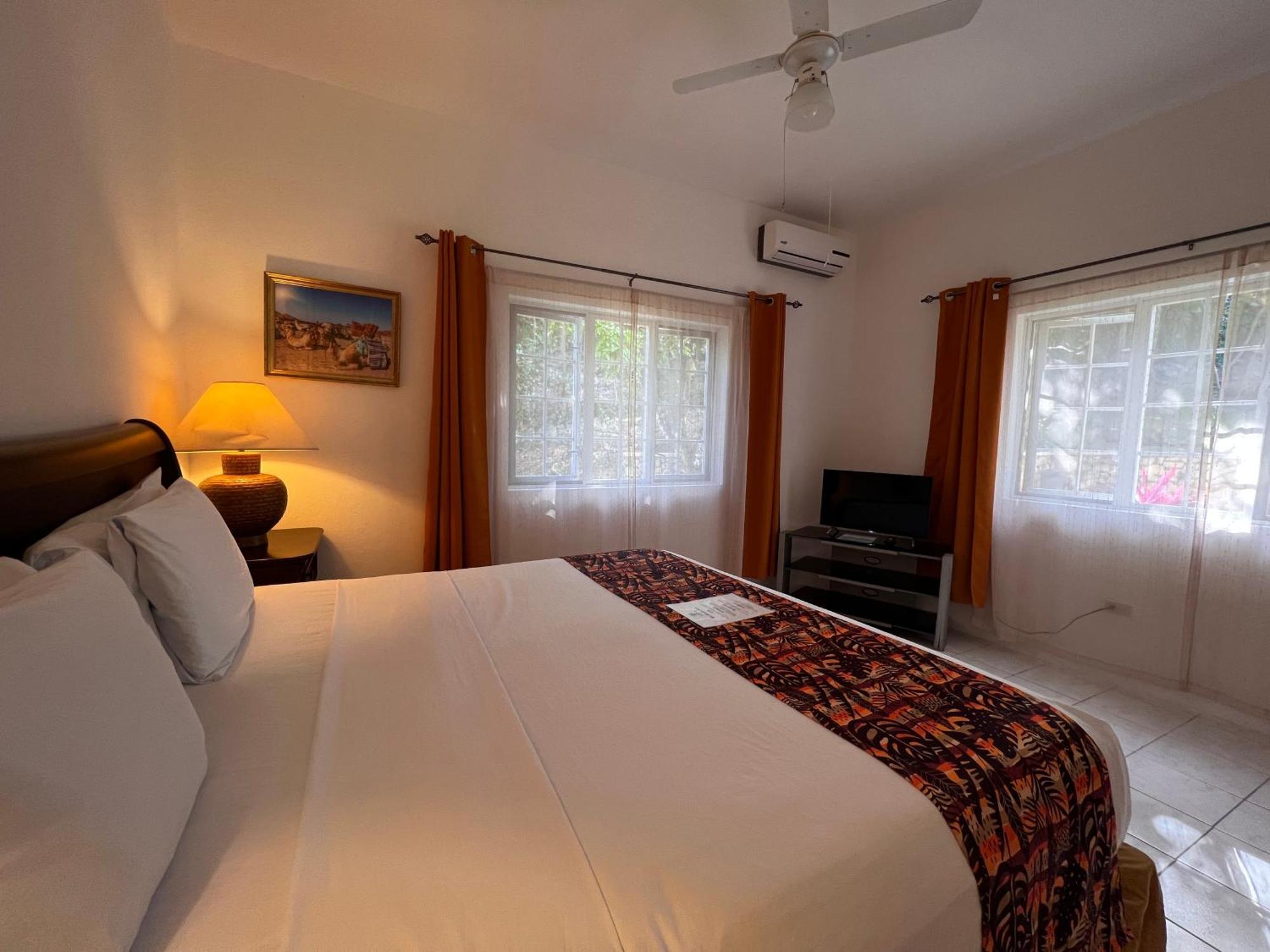 All Nations Guest House ปอร์ตอันโตนิโอ ภายนอก รูปภาพ