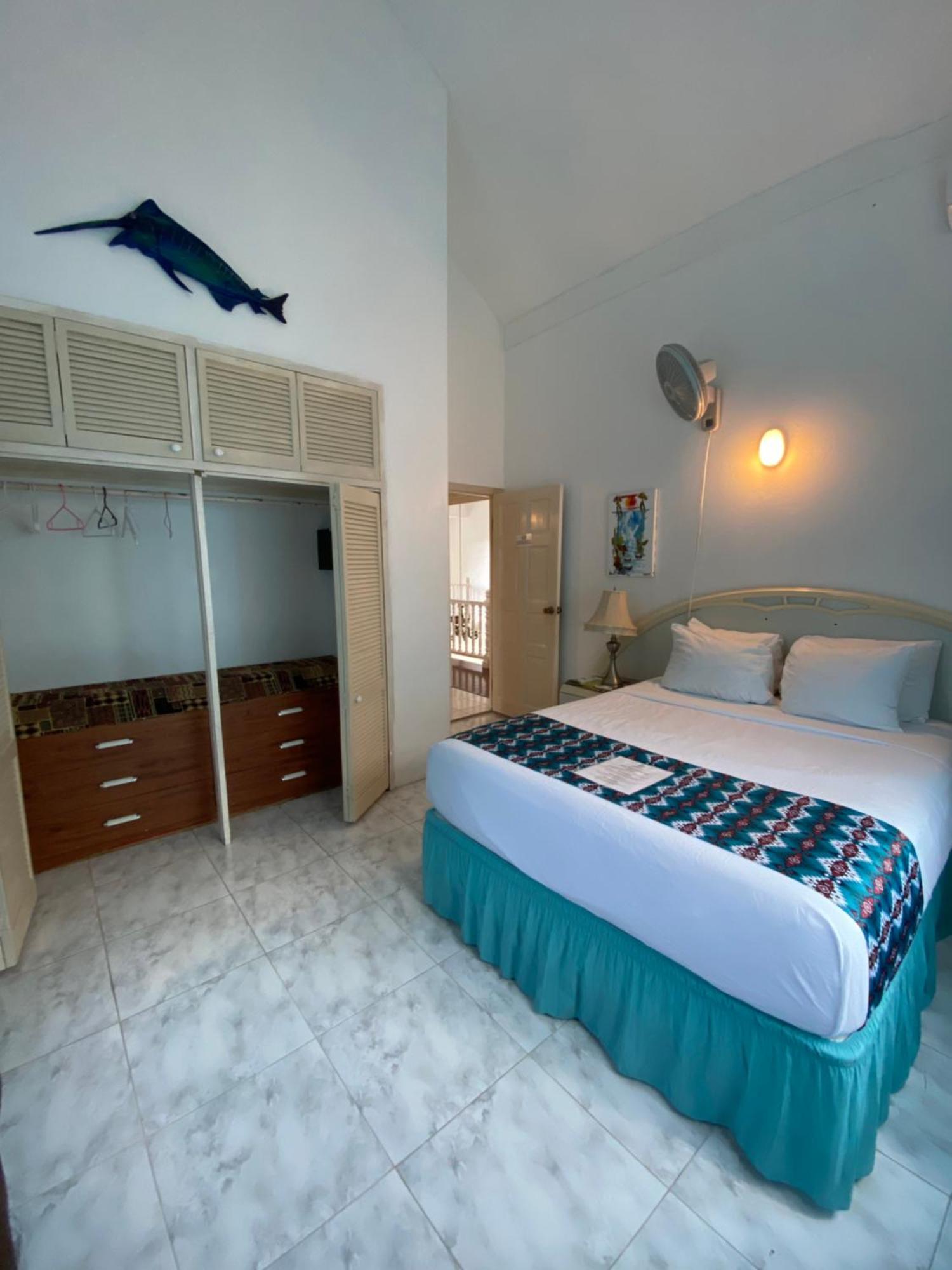 All Nations Guest House ปอร์ตอันโตนิโอ ภายนอก รูปภาพ