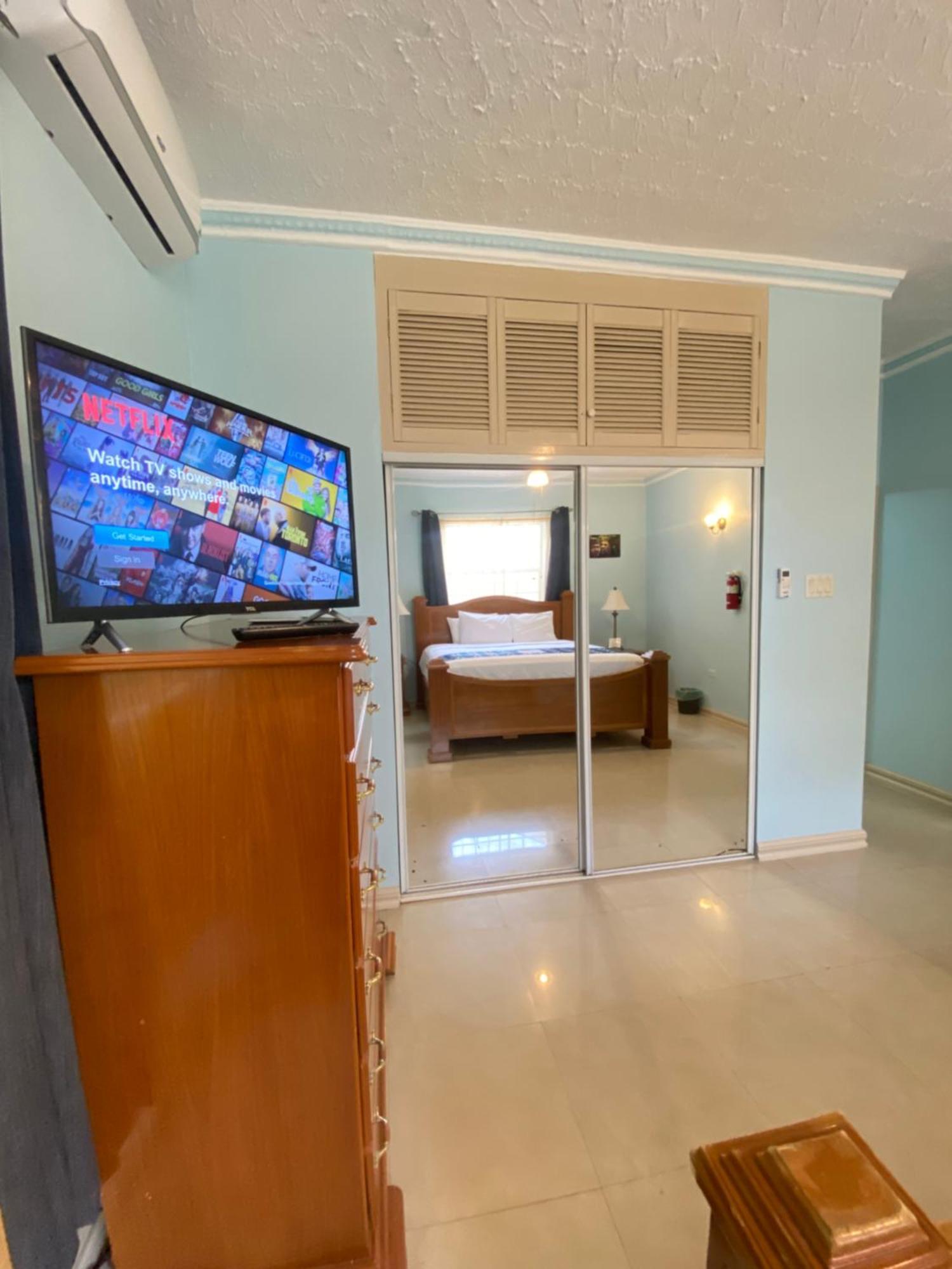 All Nations Guest House ปอร์ตอันโตนิโอ ภายนอก รูปภาพ