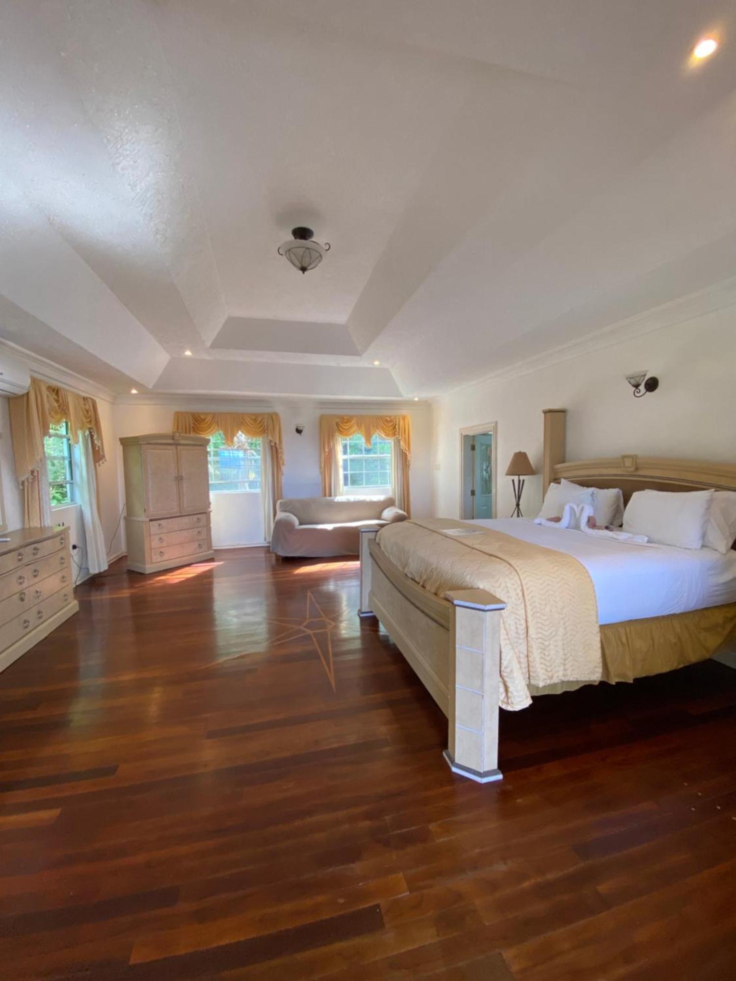 All Nations Guest House ปอร์ตอันโตนิโอ ภายนอก รูปภาพ