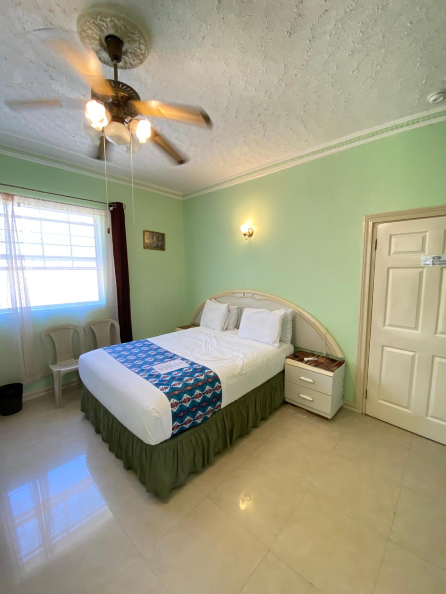 All Nations Guest House ปอร์ตอันโตนิโอ ภายนอก รูปภาพ